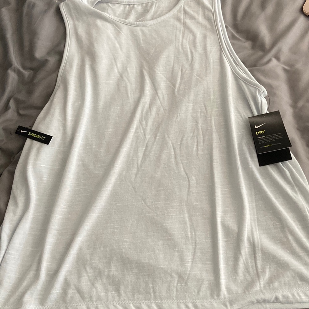 Nike standard fit training tank